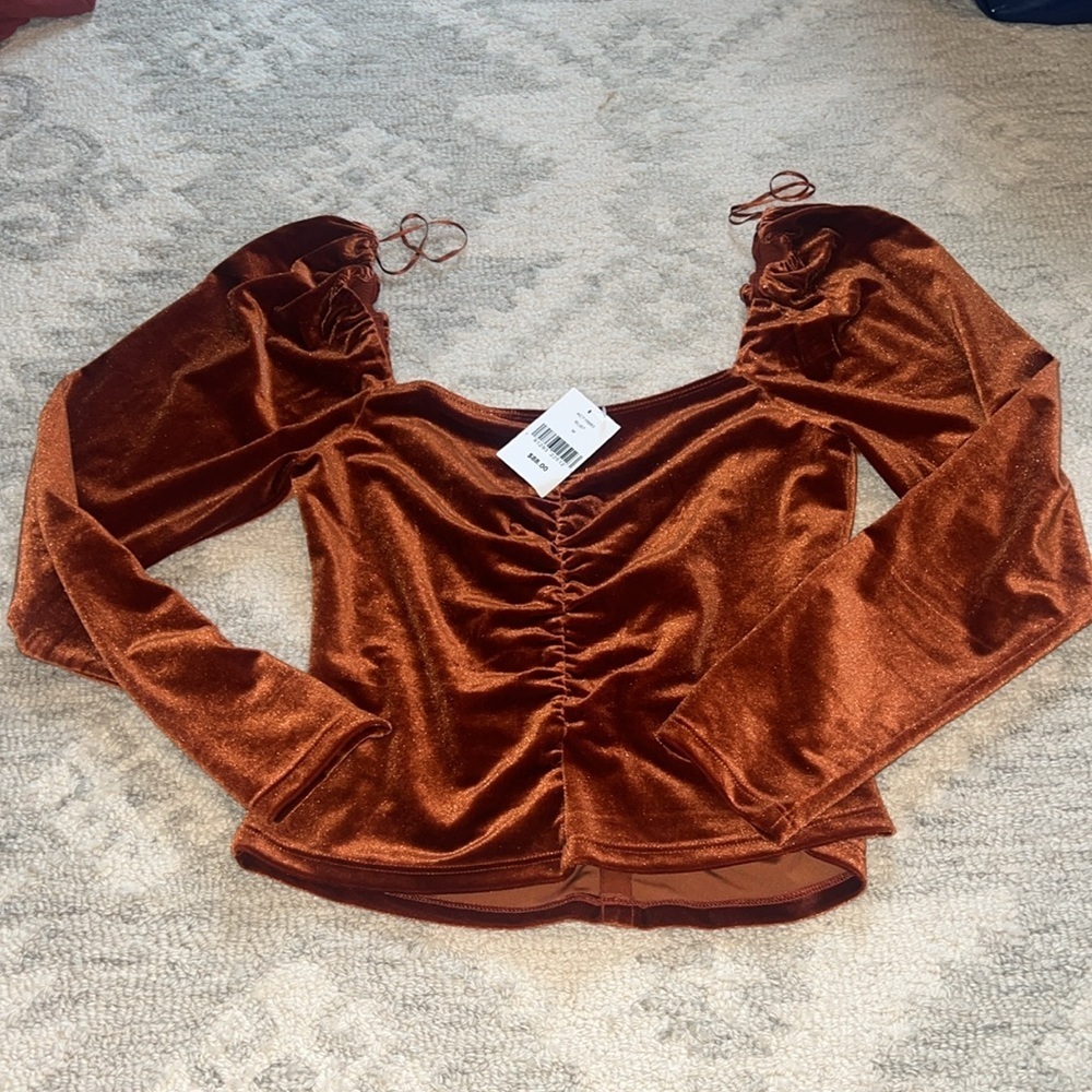 ASTR the label top - Picture 3 of 3